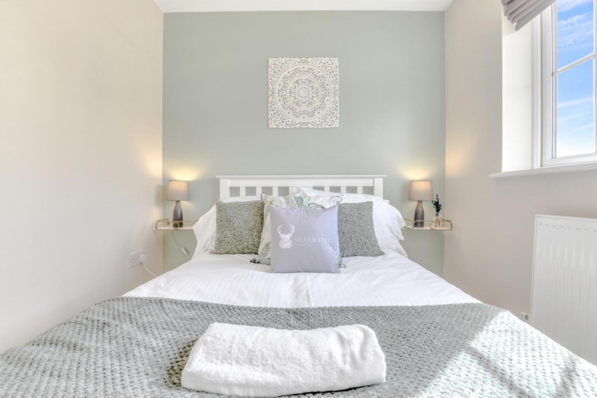 Silver Stag Properties, 3 Bedroom W Parking And Garden Smisby Exterior foto